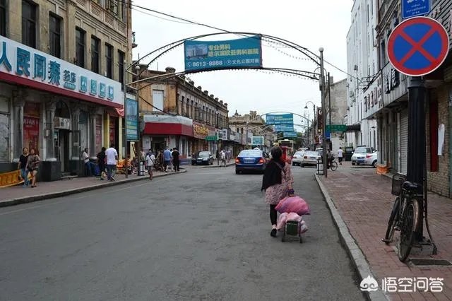 游某一地，在当地租房住一个月，然后深度游，可行吗？有何好建议？