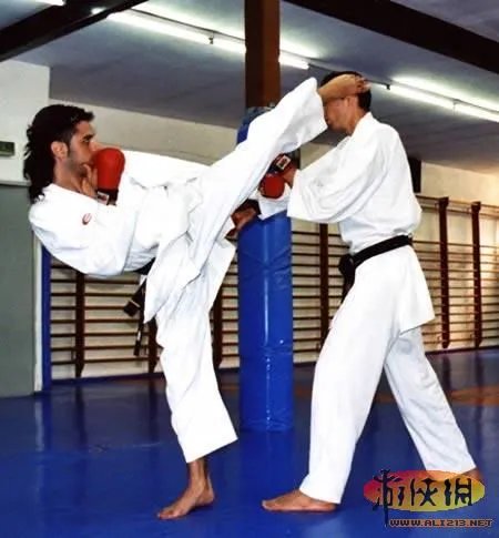 史上最悲催搞笑劫匪已诞生 盘点十大搞笑劫匪