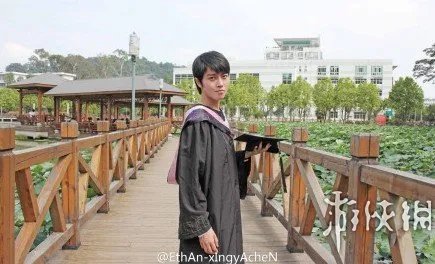 中国90后最帅女孩邢雅晨走红 帅过吴彦祖秒杀吴亦凡