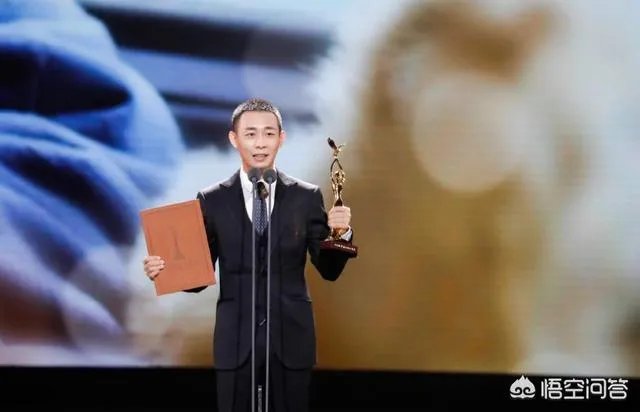 为什么有人说湖南卫视让迪丽热巴李易峰包揽大奖，看似力捧实则为他们招黑？