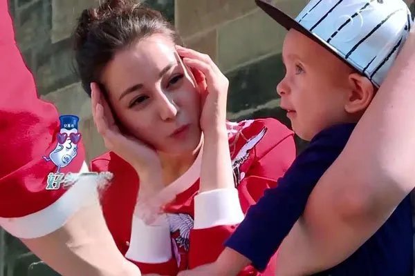 迪丽热巴的胸被鹿晗吻了 炒作愈演愈烈控制不住