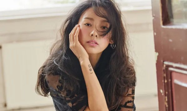 李孝利为什么又解约?