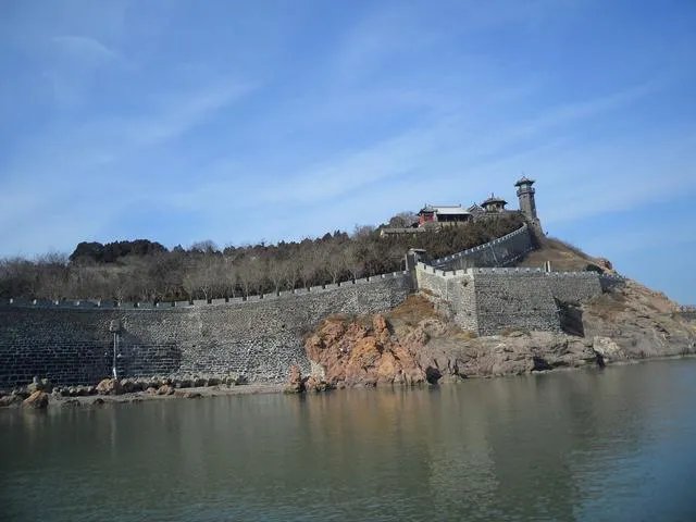 南京回收流失在外明城墙城砖8万块。除了南京,我国还有哪些有城墙的古城?哪个存留最完整?