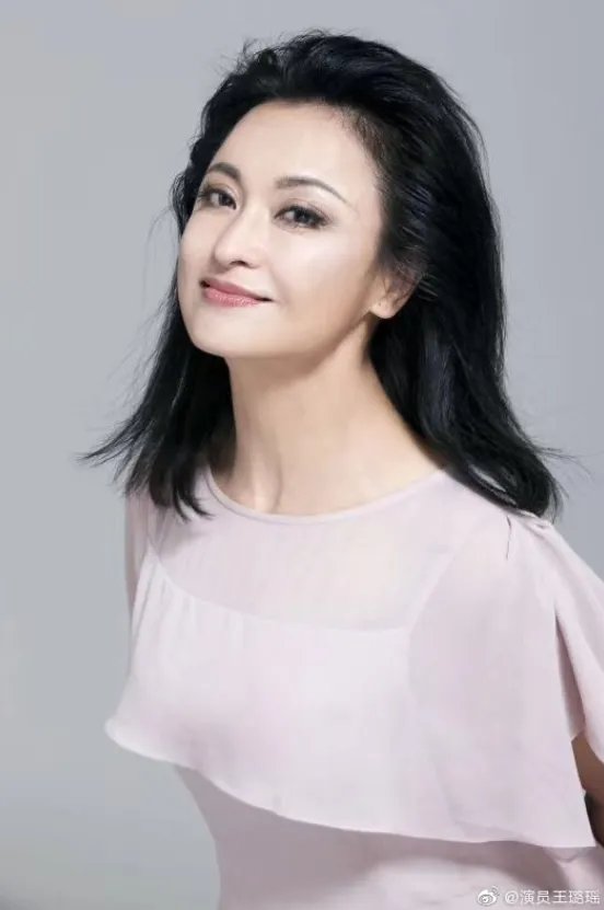 王璐瑶年轻时候的照片 她和于月仙很像对比照