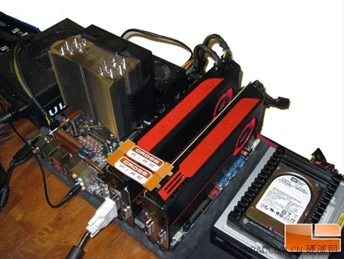 ATI Radeon HD 5870 + 5850交火实战