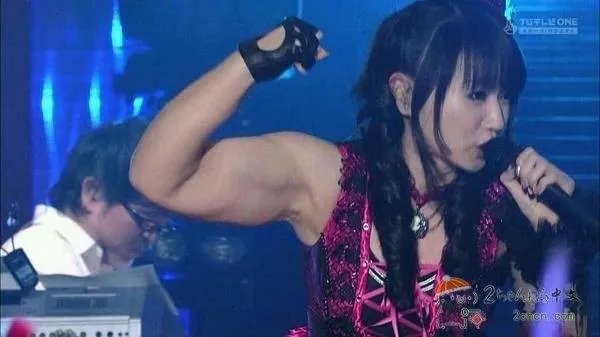 水树奈奈肌肉怎么回事