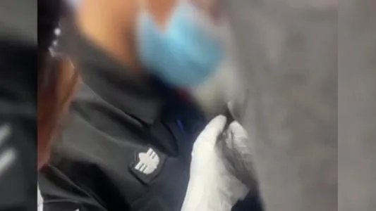 深圳地铁是如何回应安全员闻女乘客头发一事的？