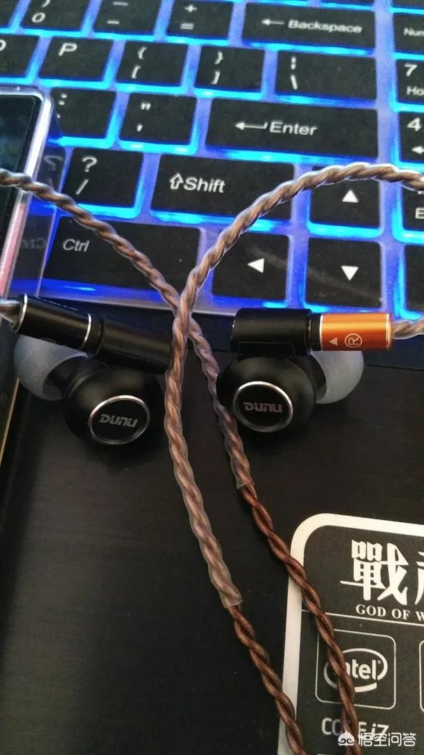 买两千多的耳机和四千多的播放器听音乐,是种什么样的听觉体验?