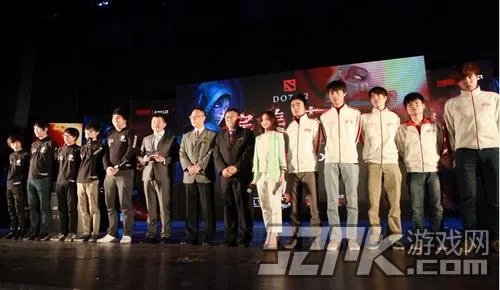 DOTA2 发布会回顾：现场粉丝无限狂欢