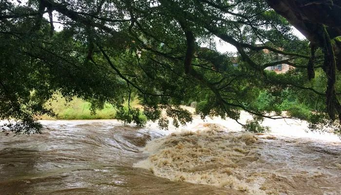 洪涝灾害产生的原因