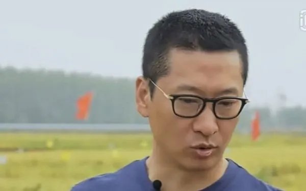 周杰捐2万斤大米是怎么回事？