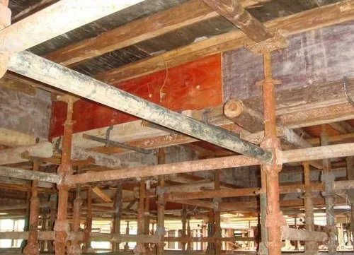 建筑模板是什么材料做的