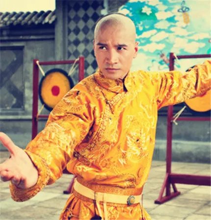 网罗宫锁珠帘演员表图片 “励志女”袁姗姗受追捧