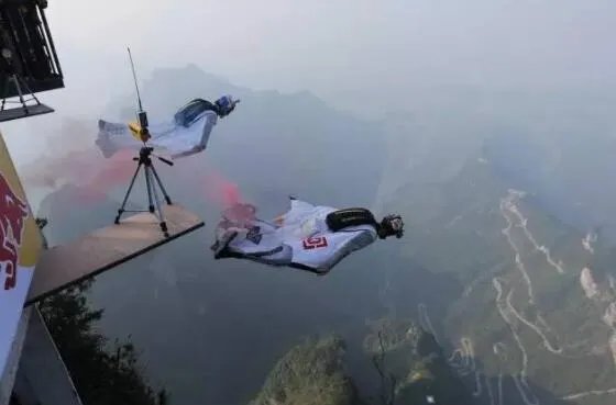 张家界女翼装飞行员最后一跳画面 详情画面及死亡原因曝光