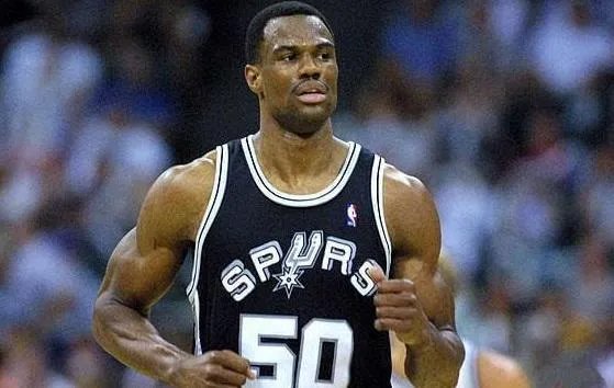 大卫罗宾逊为什么叫海上将军