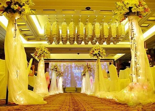 金色主题婚礼布置图片欣赏 布置金色主题婚礼的必备品