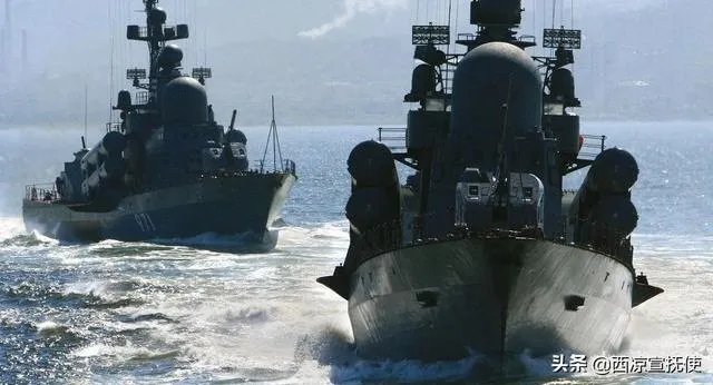 俄罗斯为什么不痛痛快快地释放被扣押的乌克兰三艘舰艇,在等什么信号?