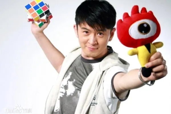 郭家铭发文宣布离婚,他的微博发文内容讽刺吗?