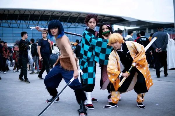 对于成都萤火虫漫展被取消一事，你怎么看？