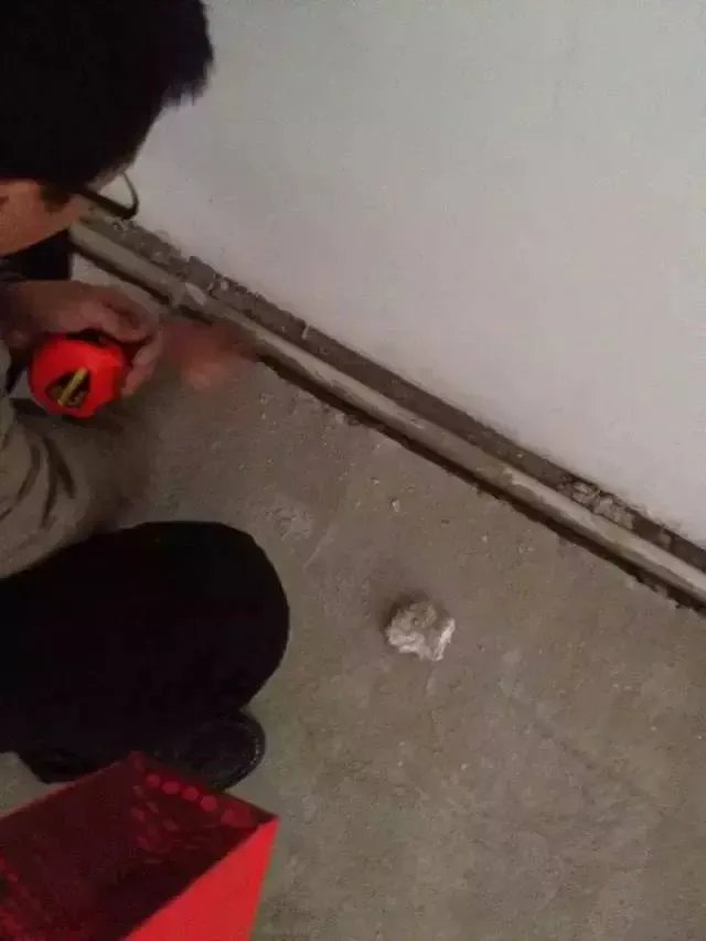 齐家公益验房量房走进哈西阳光家园小区