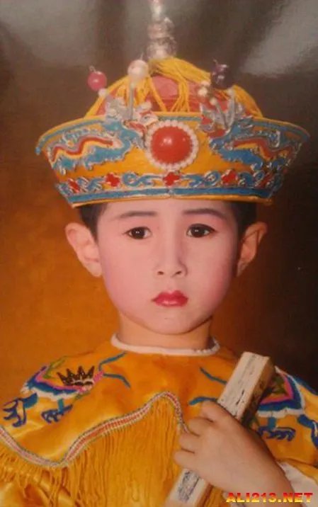 想当初贫僧也是驱魔人 那些不堪回首的童年照片