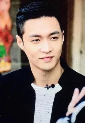 张艺兴点赞罗志祥道歉长文，你怎么看？