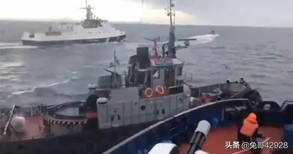 俄罗斯为什么不痛痛快快地释放被扣押的乌克兰三艘舰艇,在等什么信号?