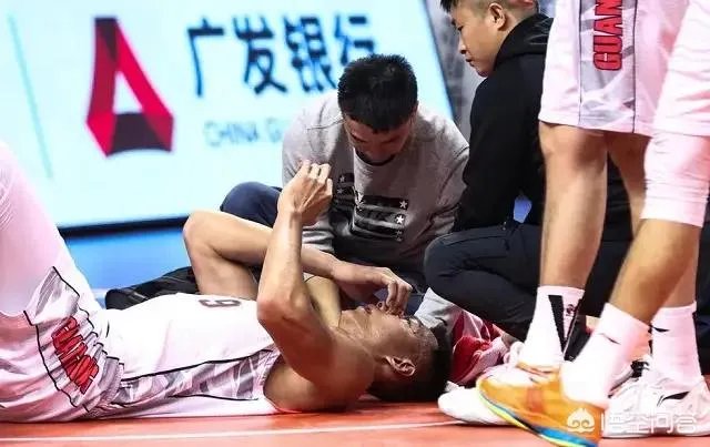 广东队已经15连胜了，你觉得谁能终止他们的连胜脚步？