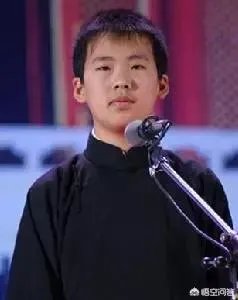 郭麒麟最近在拍戏时脸部受伤，你觉得他做为一个星二代还那么努力为什么？