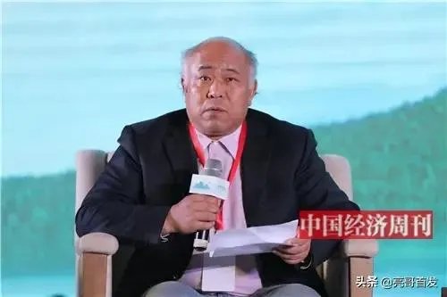 如何客观看待杨宜勇事件？