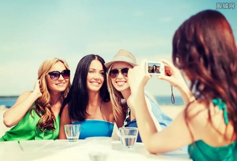 建议恢复五一长假 五一加班工资怎么算？