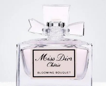 迪奥香水哪款最受欢迎 迪奥香水价格一览表