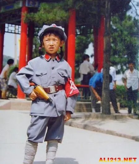 想当初贫僧也是驱魔人 那些不堪回首的童年照片