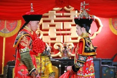 新还珠格格中永琪和欣荣结婚是哪一集