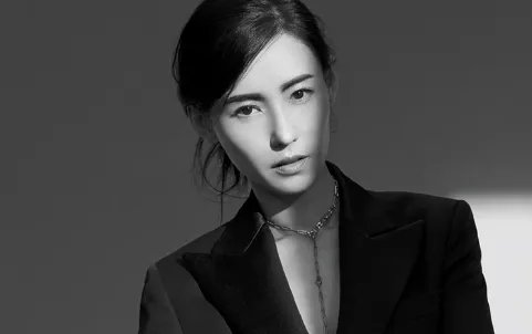 张柏芝谈择偶标准，不接受三个孩子就免谈，她称得上好妈妈吗？