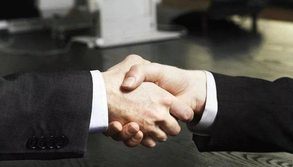 热烈庆贺居里亚成功入驻苏宁易购电商平台