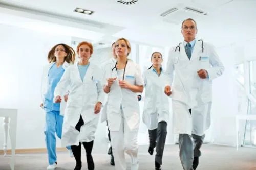 医生在病人肝脏签名是犯罪吗？