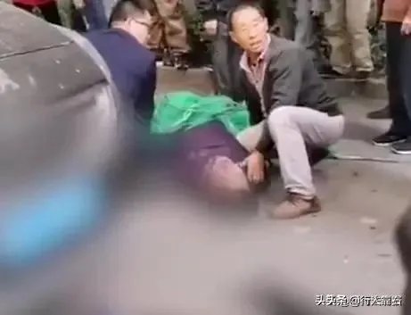长沙9岁男孩被打死,家属质疑物业不施救,物业回应拿网误时间, 你怎么看?
