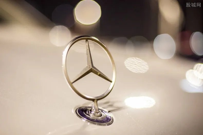 西安奔驰事件最新结果 奔驰女车主被催债了