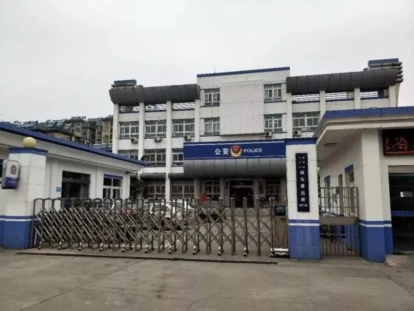 男子身陷传销失踪20年,最终现身三亚患癌去世,为什么20年不联系家人?