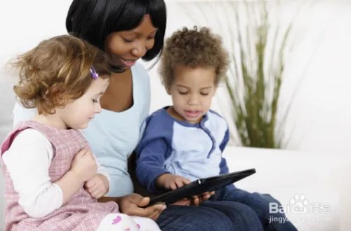 将鼠药当糖分同学，家长竟称是中成药！