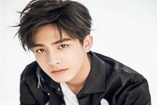 男生瓜子脸剪什么发型 男生剪什么发型好看图