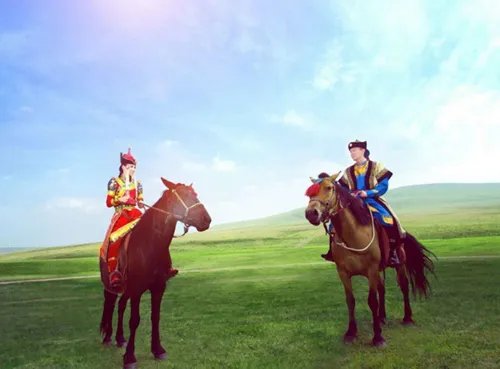 乌鲁木齐婚纱摄影排名 乌鲁木齐婚纱外景地