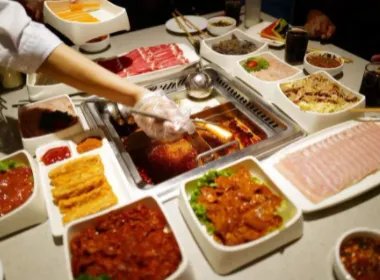 因一盒过期豆花，海底捞被罚2万元，食品安全到底该如何保障？