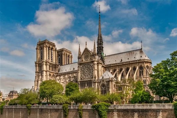 2年前巴黎圣母院被烧导致周边铅超标:影响至今未消除