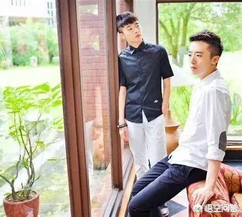 北大最帅双胞胎消费