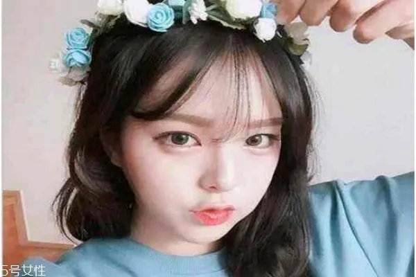 好看的长卷发发型图片 蛋糕卷发型