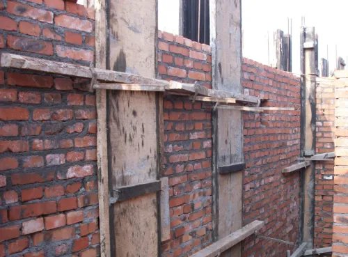 建筑模板是什么材料做的