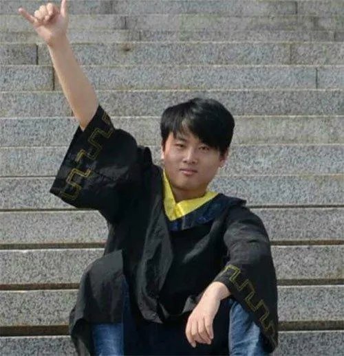 大学生李文星赴天津求职蹊跷死亡，应怎样避免这种情况发生？