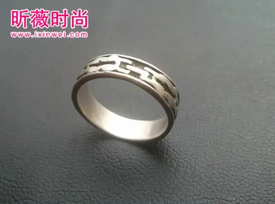 男子捡到一戒指 鉴定后乐坏了(图)